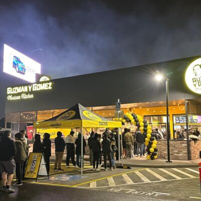 Guzman y Gomez Roxburgh Park - Building